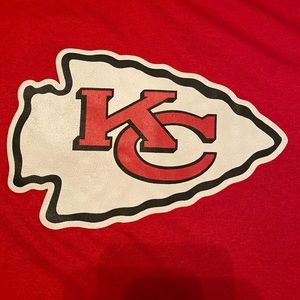 Kansas City Chiefs T-shirt.